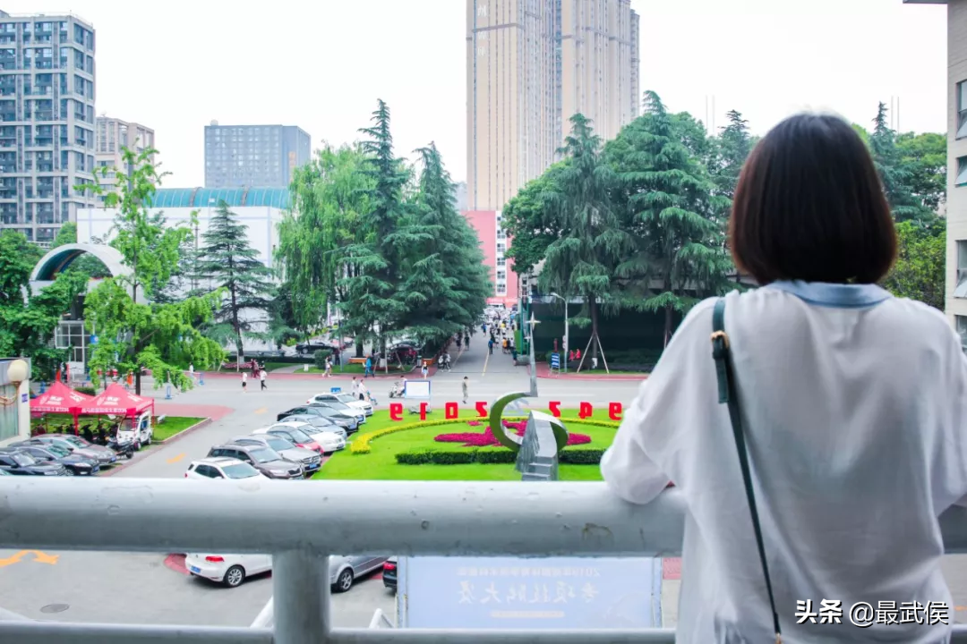 趁着搬迁之前，再去成都体育学院走一走吧！太满足了！