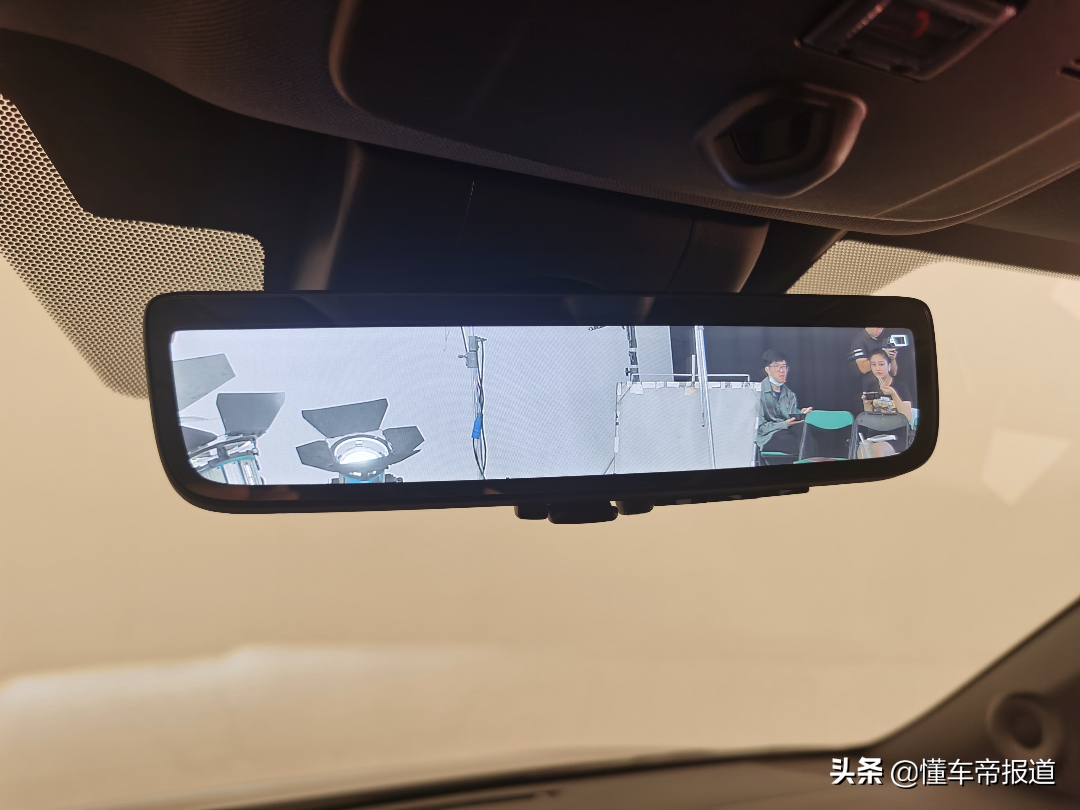 新车｜GL8地位不保，奶爸辣妈不容错过！广汽丰田赛那实拍解析