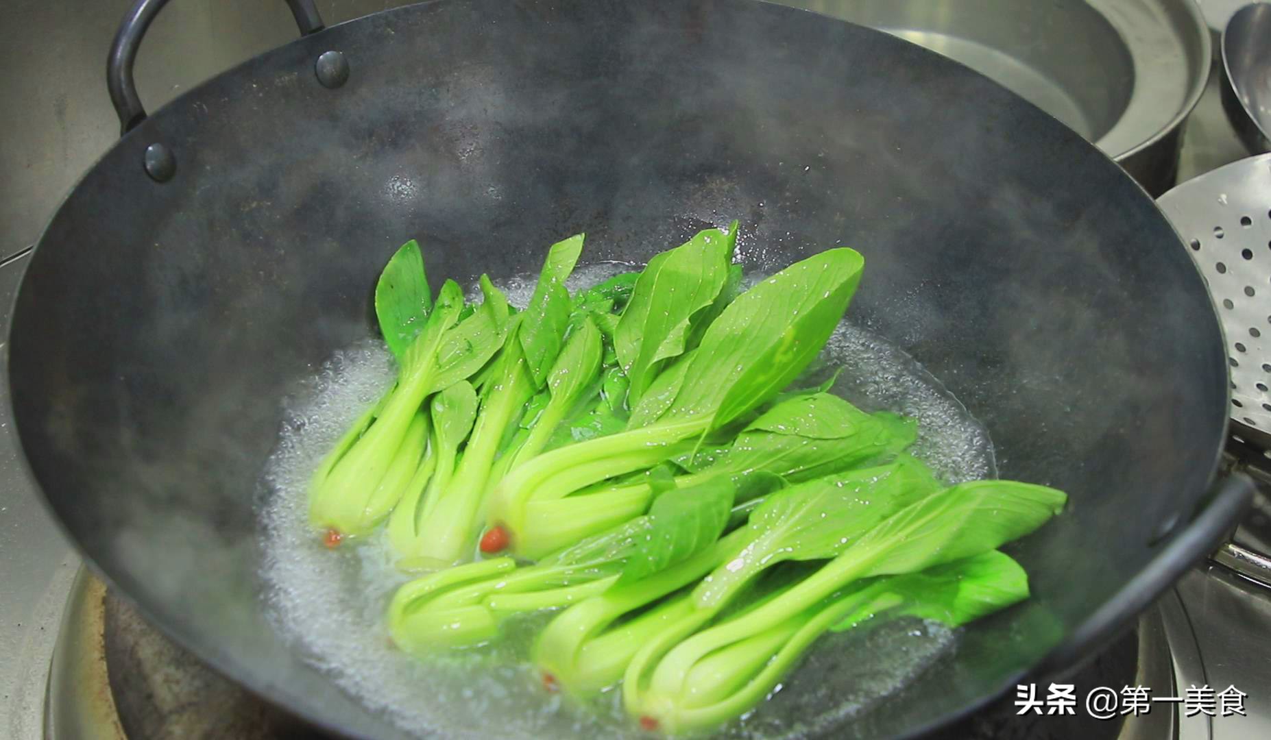 男人“最该吃”的食物排行榜！韭菜倒数第一，海参第2，建议了解