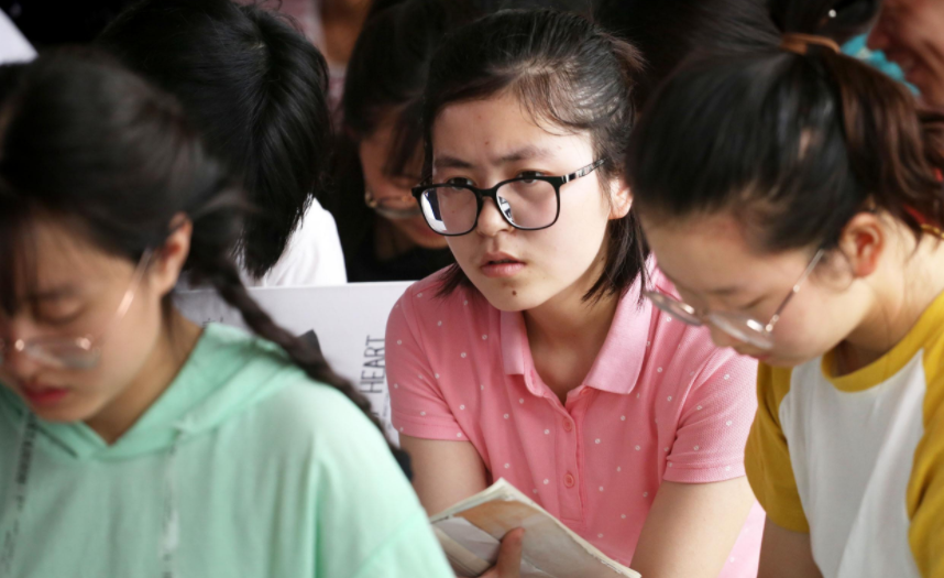 高考前一天该做什么，才不会影响考试发挥，班主任给出答案