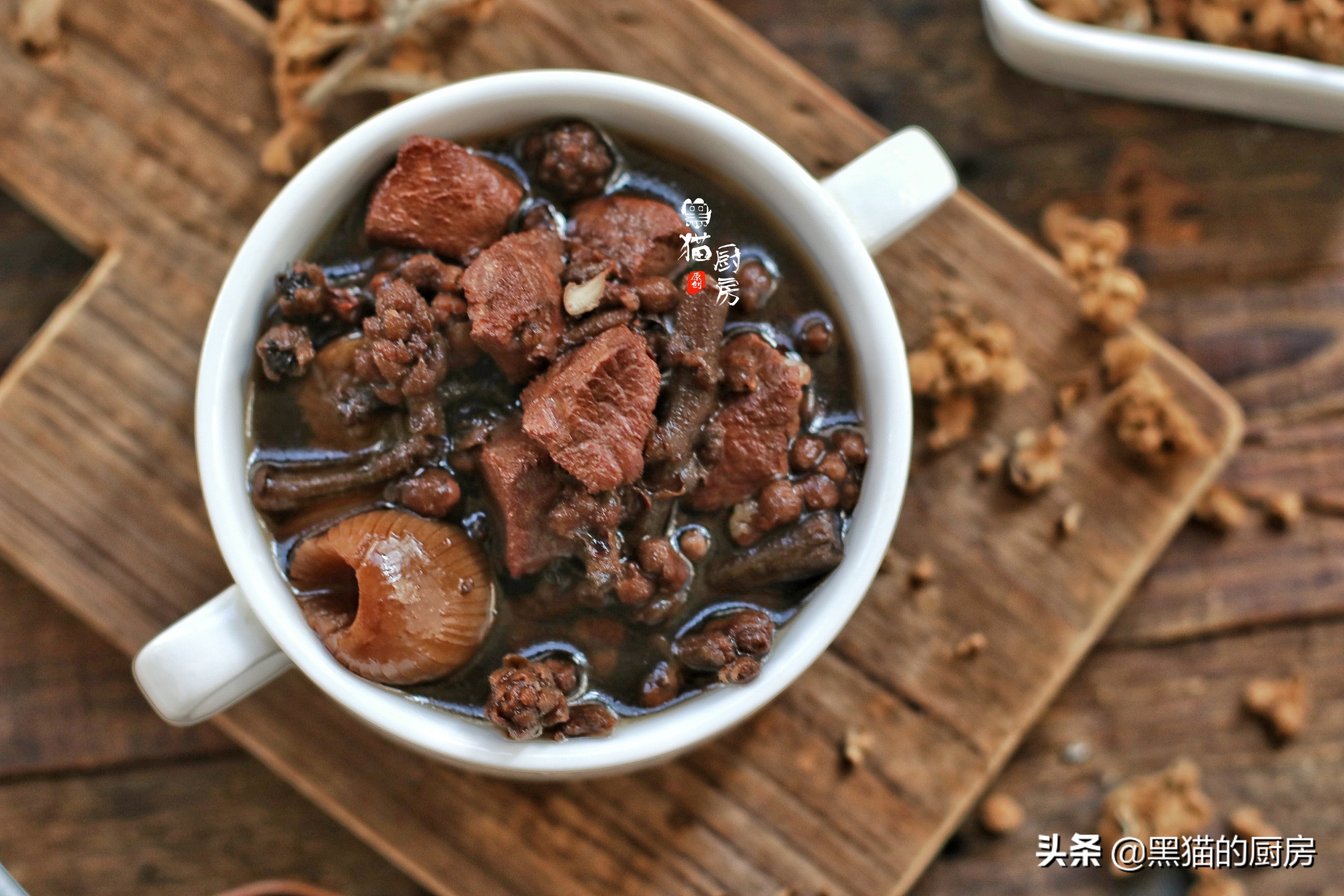 枇杷花煮水止咳方法：可泡茶饮用的天然止咳良方