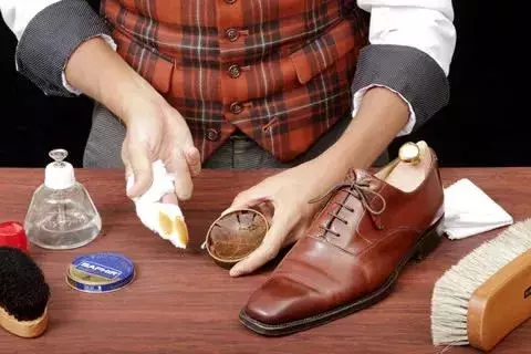 养鞋 | 你真的知道怎么养皮鞋吗？