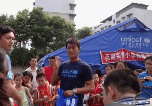 古天乐学校荒废多年没用处，是为积攒人气？能“黑”他的只有太阳