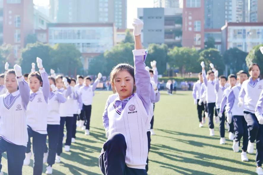 重庆家长揭秘：在“贵族学校”鲁能巴蜀读书是一种什么样体验？