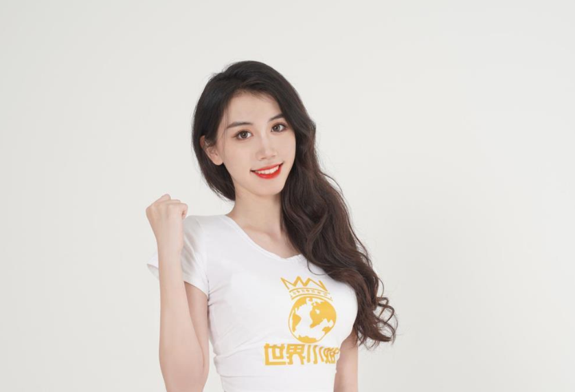 华师大理科女生，获世界小姐中国区冠军，真是集美貌与才华于一身