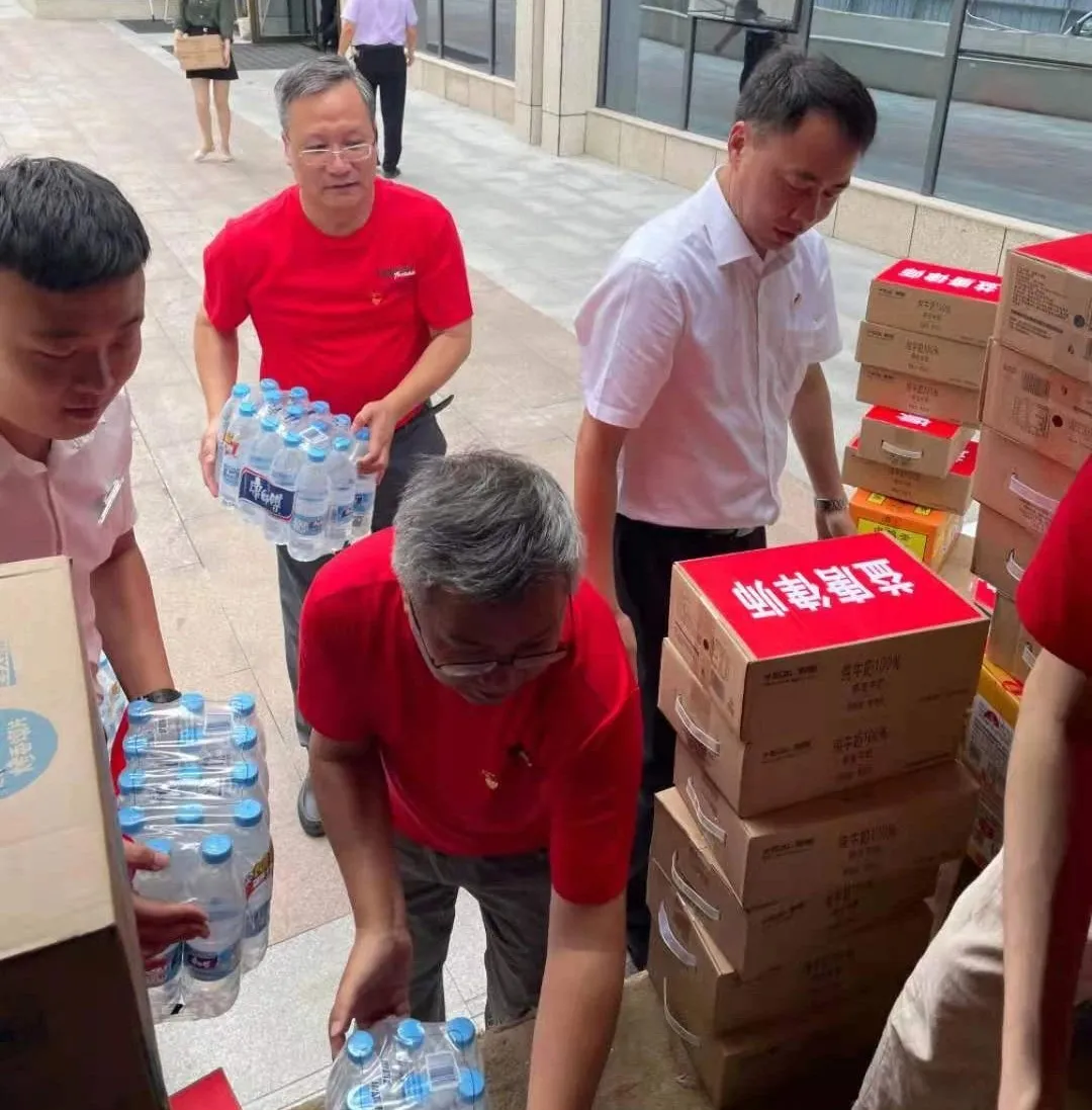 益唐简讯｜积极投身抗洪救灾行动