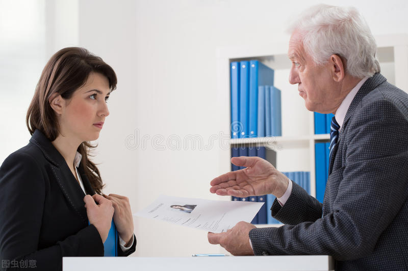 复读一年，带着父母的嘱托，我佩戴上了上海交通大学的校徽