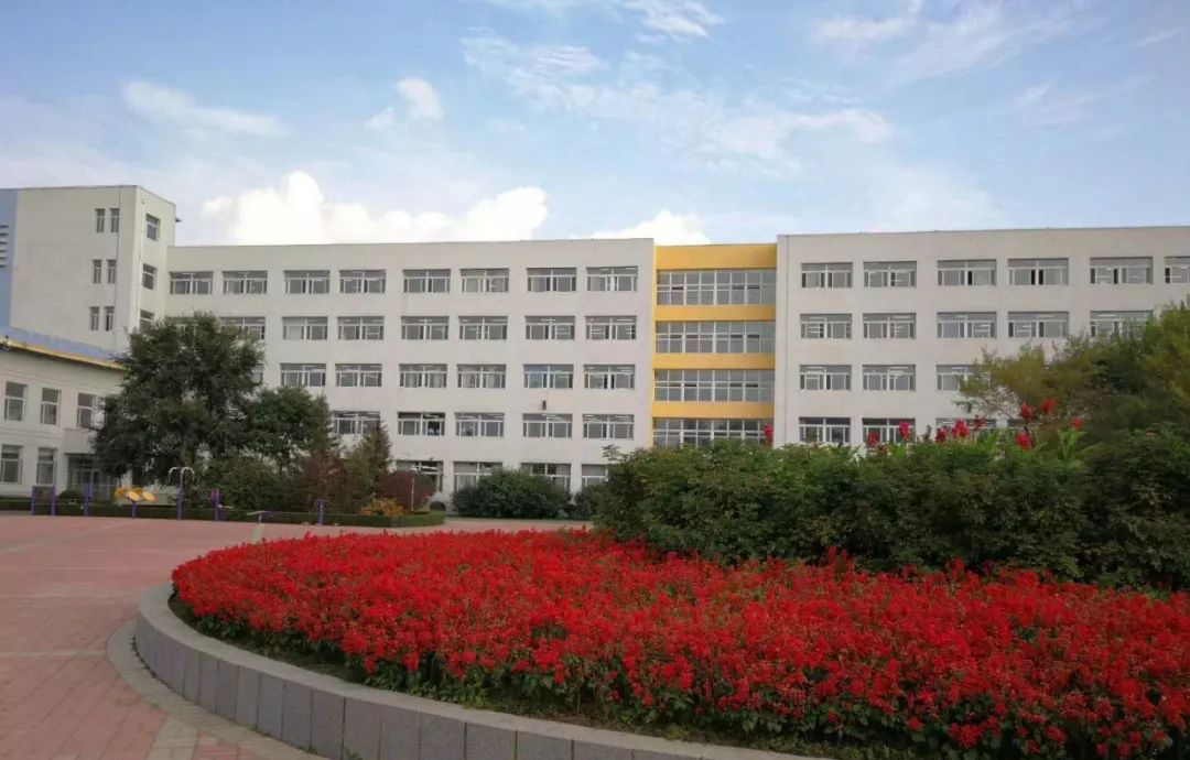 吉林省吉林市三所好高中，吉林一中实力非凡，摘得省理科高考状元