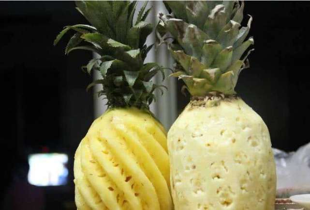 菠蘿經常用鹽水泡，到底好不好？營養師：真正要注意的是2件事