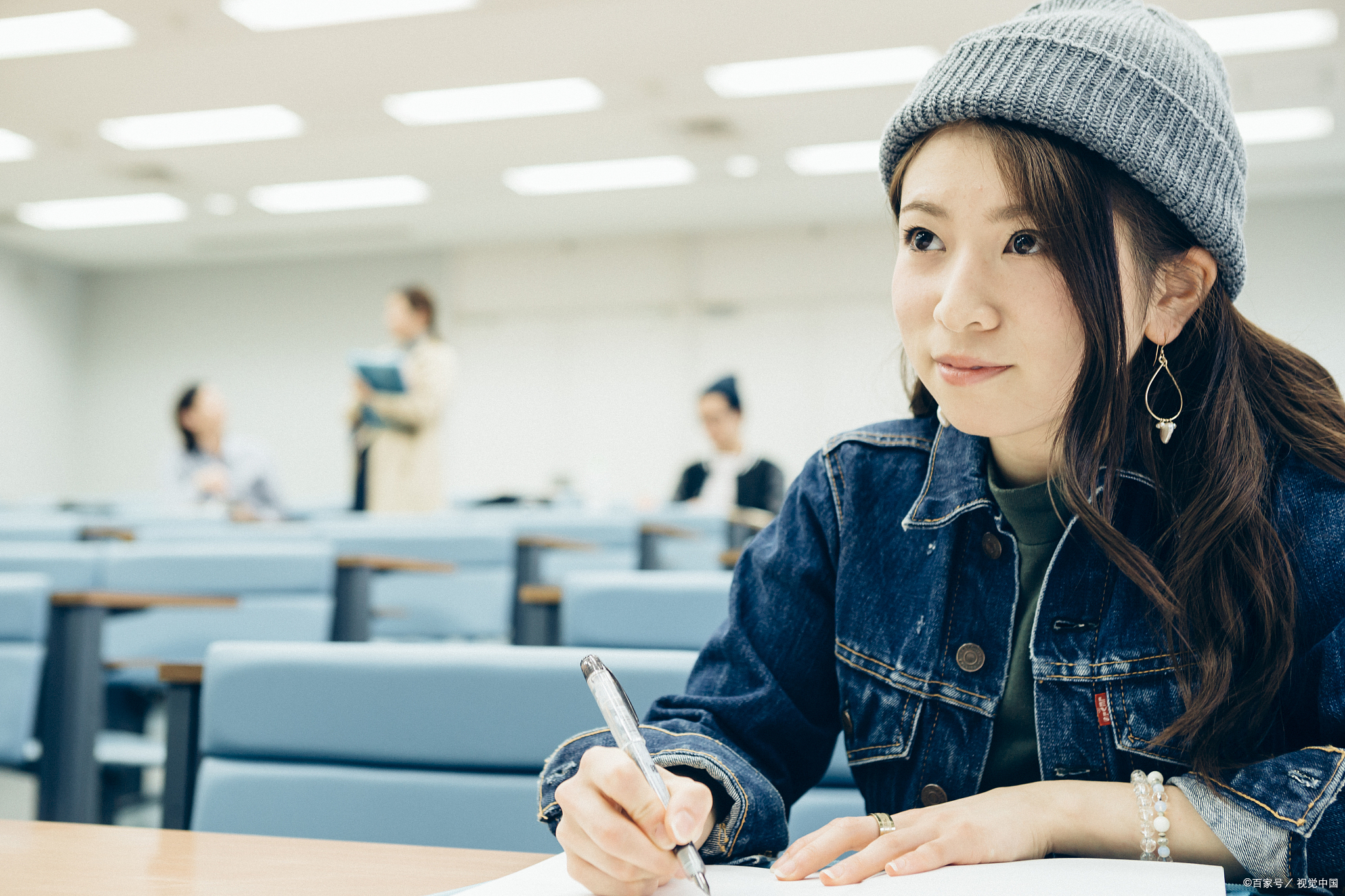 安徽师范大学遭学生放鸽子，多人属拔尖班，是嫌弃教师工资低？