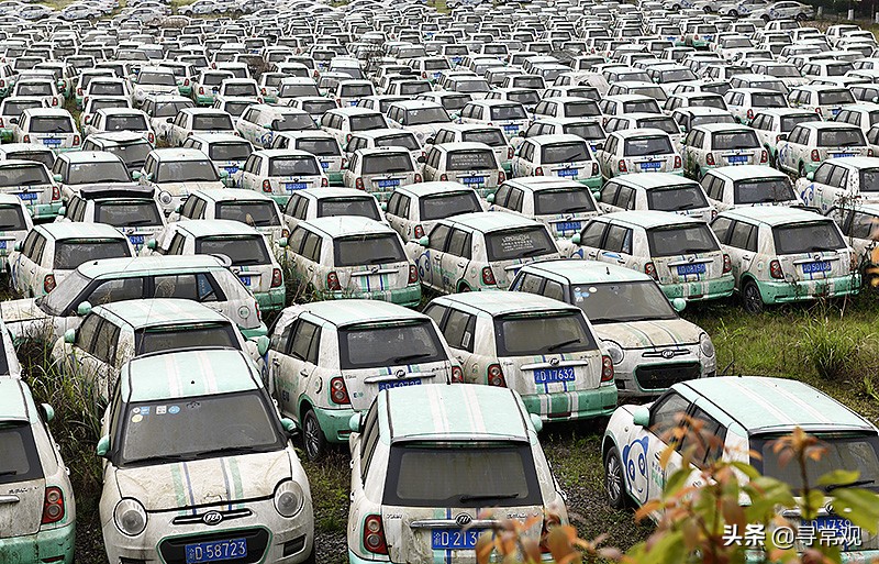 探访重庆这个巨型共享汽车“坟场”，密密麻麻，场面震撼