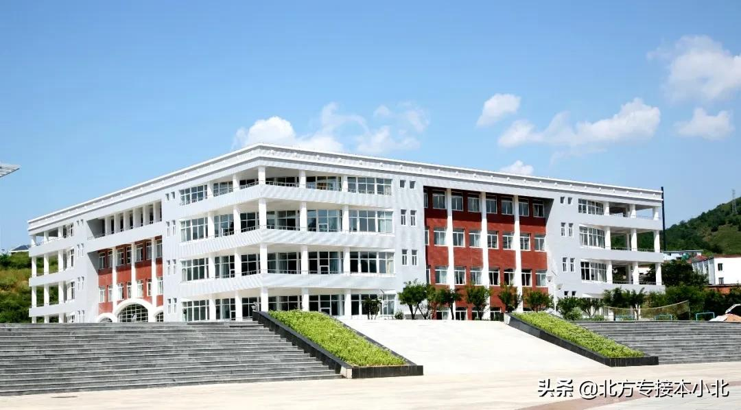 承德医学院:依山而建,四季有绿的“皇家医学院”