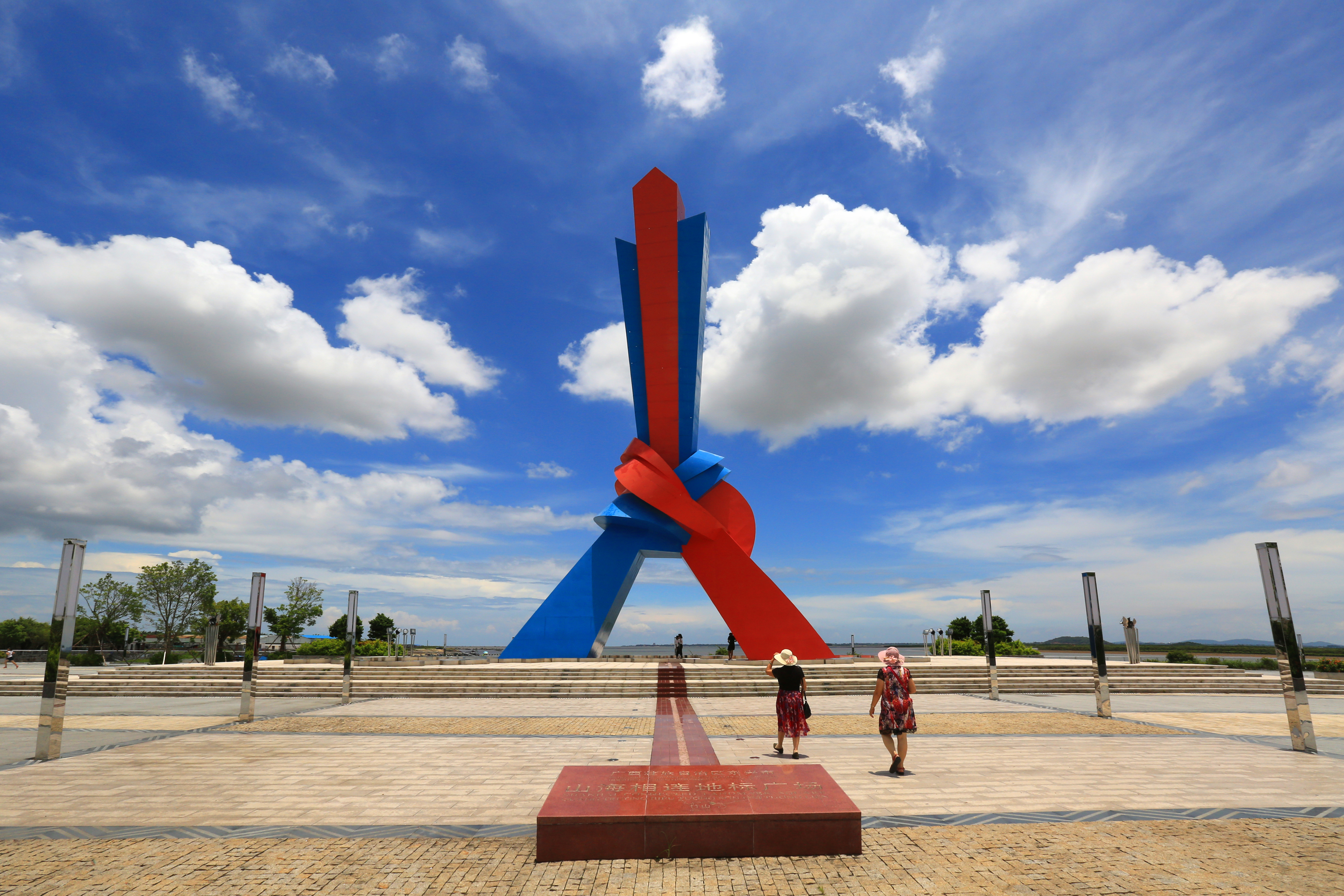 2,北仑河口古榕部落