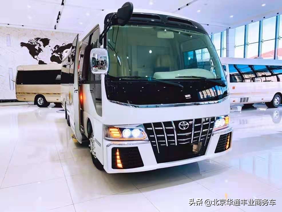 丰田考斯特7座至尊旗舰版