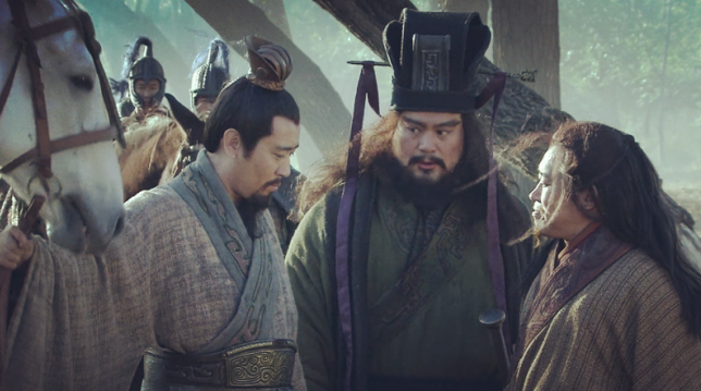 图片:刘备,张飞,庞统剧照好不容易熬到了刘备正式开战的这一天,却又