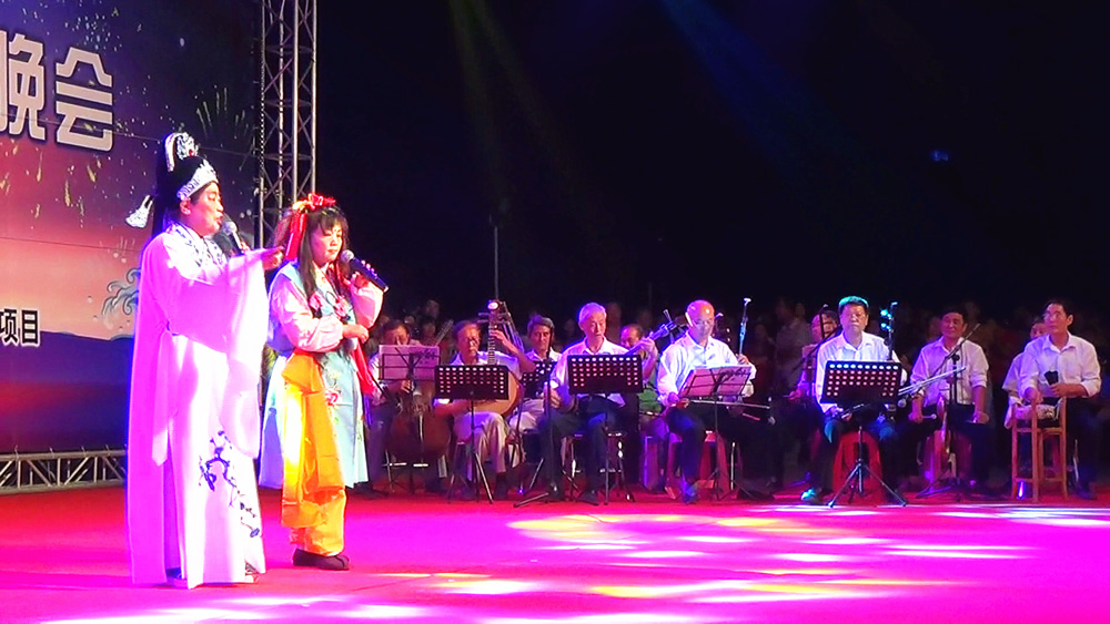 天津滨海：渤海石油豫剧戏迷协会举办十周年庆典活动