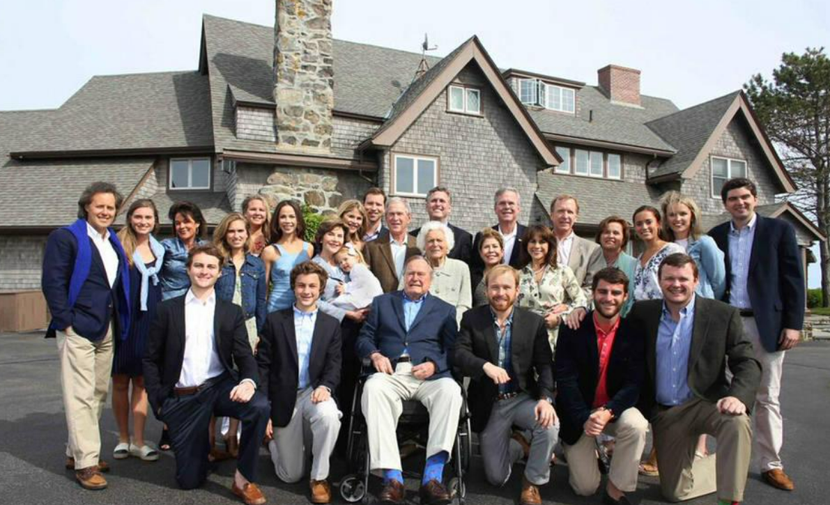 除此之外,嘉道理家族在中国也是先后参与了多项慈善事业.