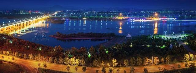 山东省菏泽市拥有4所大学院校，一本三专，牡丹之都加油！