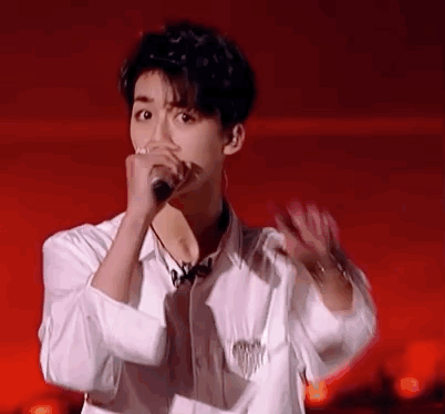 R1SE何洛洛：为出道选择弃考，今出演