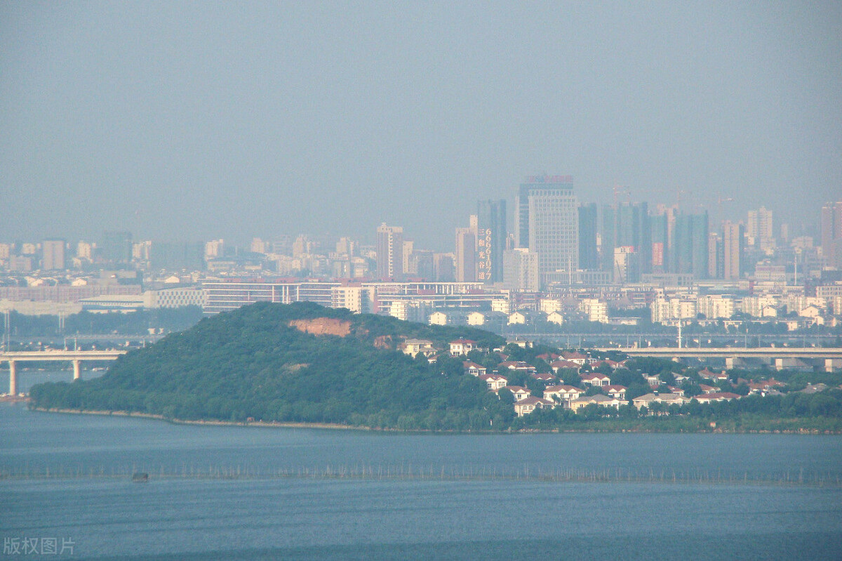 中国地质大学江城学院（湖北省武汉市江夏区）