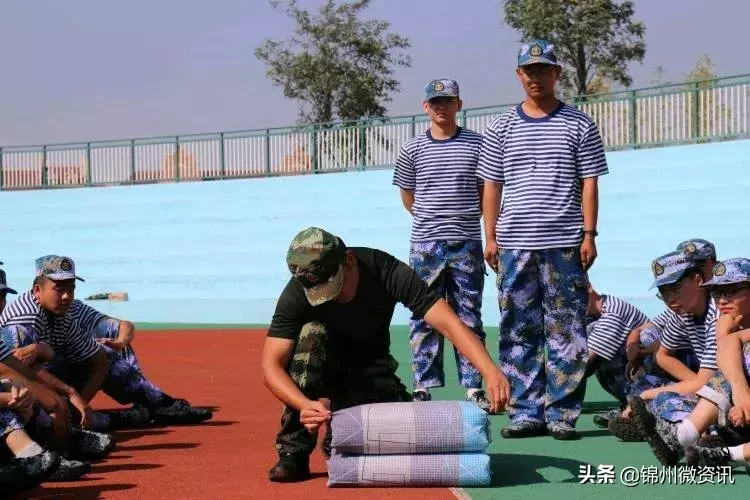 锦州渤海大学大一新生军训