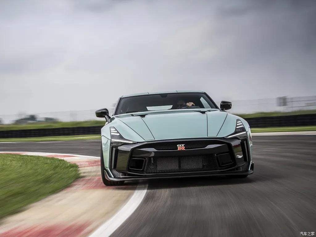 日产GT-R50：赛车涡轮增压器，动力堪比法拉利