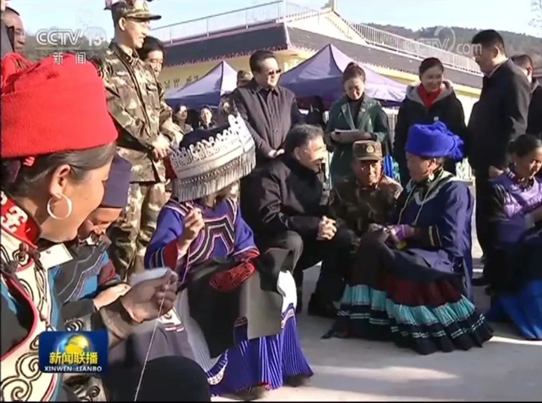 央视聚焦！从“山里娃”到军官，他吃“百家饭”长大、高考文科状元，如今荣立一等功！