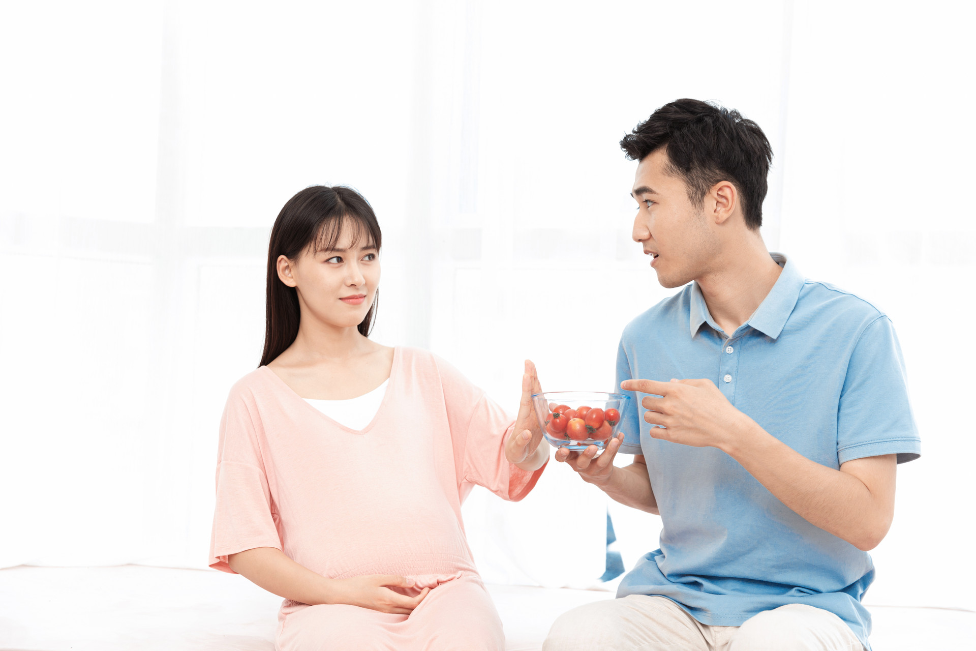 怀孕时牙痛怎么办？妇产科医生：不治胎儿易流产！还可能引发早产