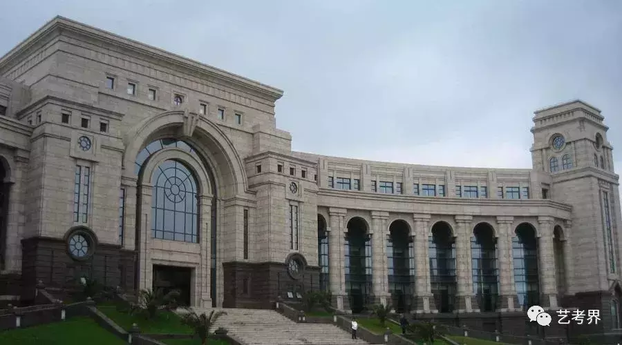 10所超低分数线211名校，艺考生千万记住哦