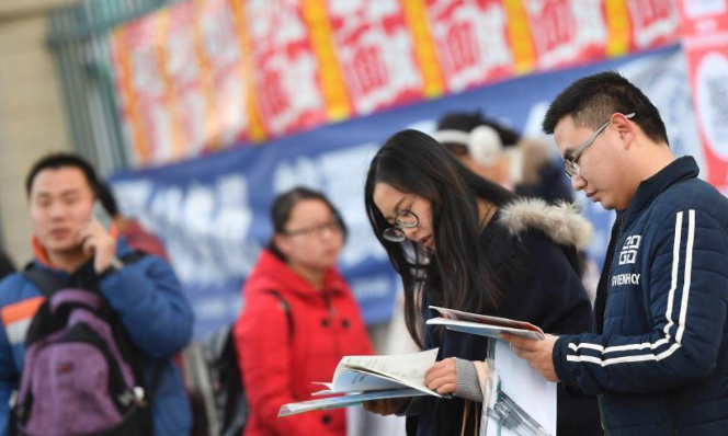 大学不再是“安乐窝”，“清考”制度开始出击，毕业生同样受影响