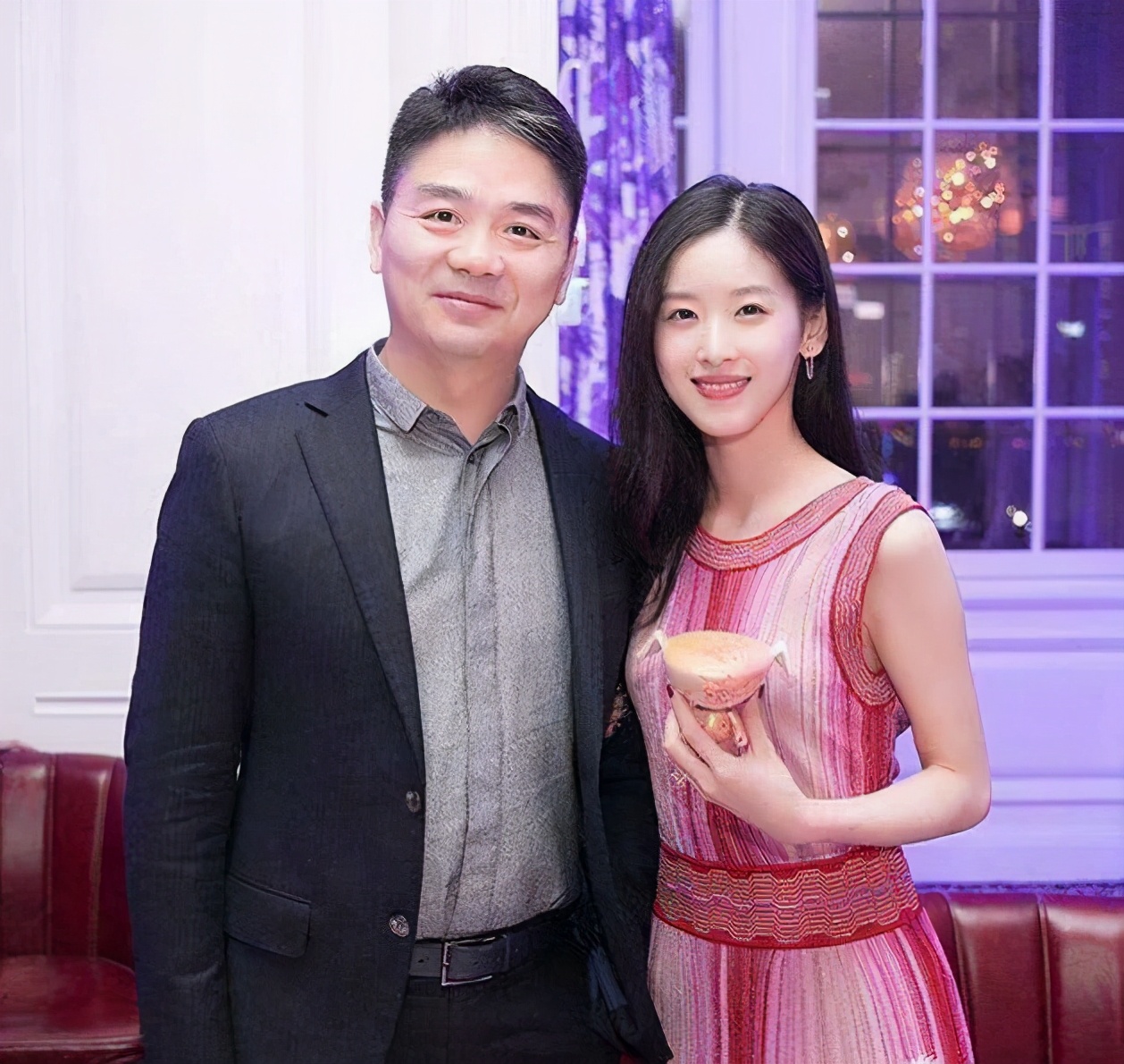 刘强东大学时有多厉害？不向家里拿一分钱，大三那年就赚了几十万