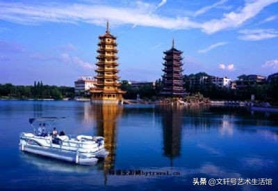 桂林10大好玩景点和10大好吃特产。
