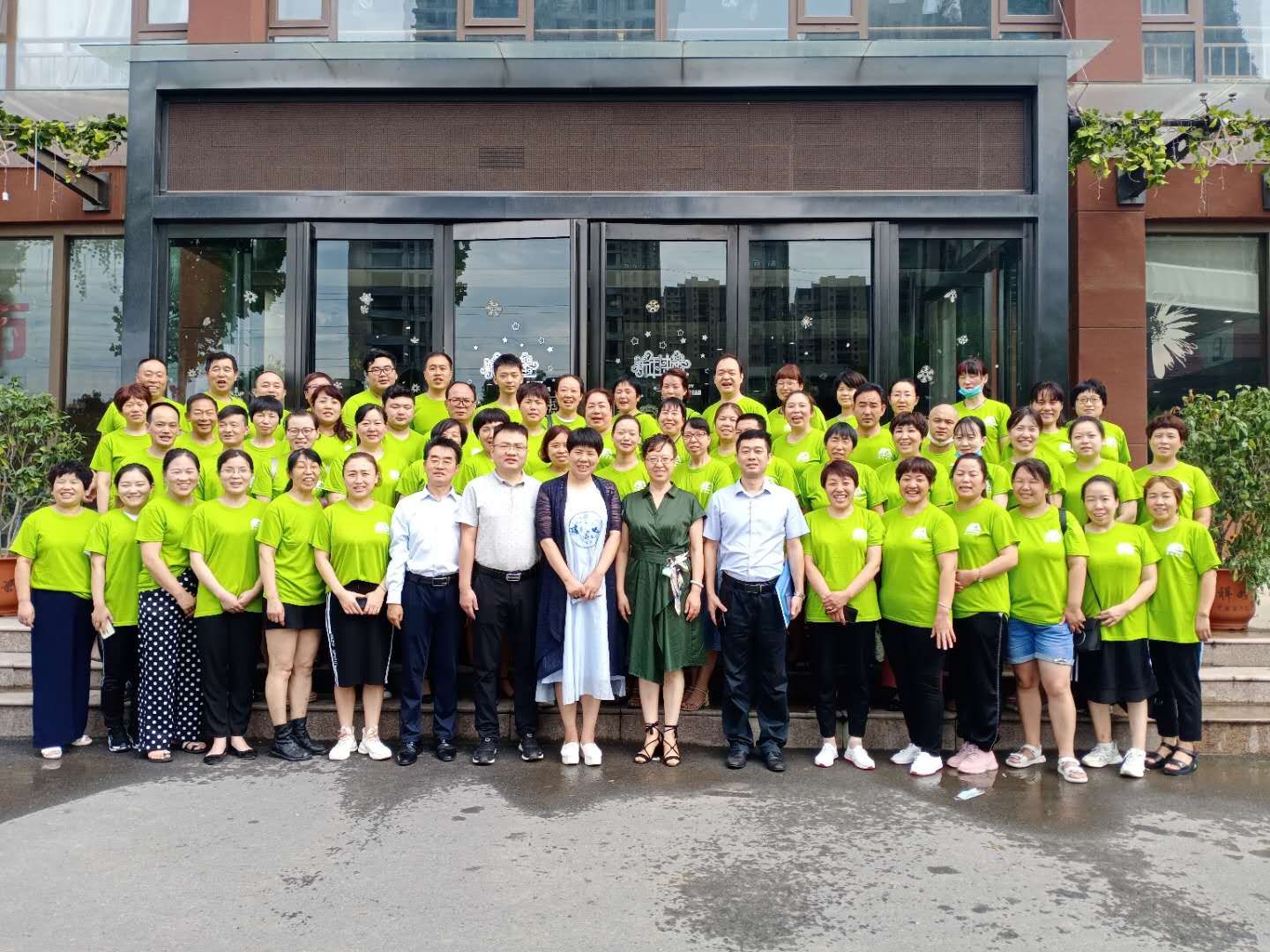洛阳市养老机构护理员培训班今天下午圆满结束