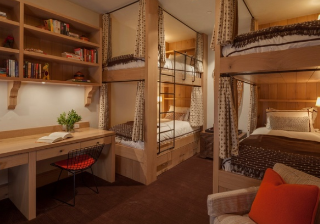 大学宿舍存在区别，四人寝优点多多，直呼这为什么不是我的宿舍