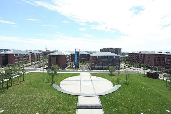 成都纺织高等专科学校近2年单招录取分数线