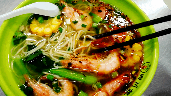 西安外国语大学，是由什么做成的？