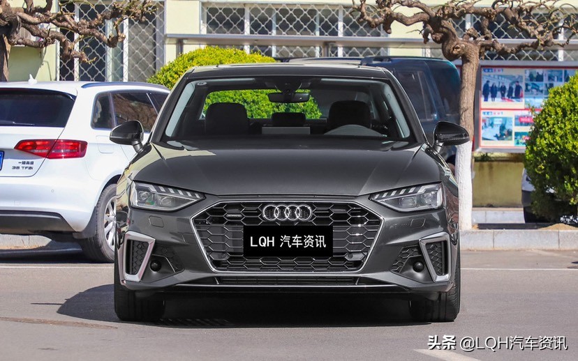 25万预算奥迪A4还是迈腾？空间大小对比分析