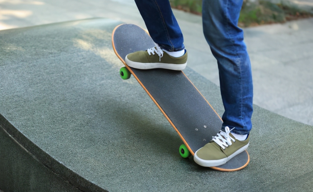 高校硬性要求大学生跑步打卡，没有任何人会因此爱上运动