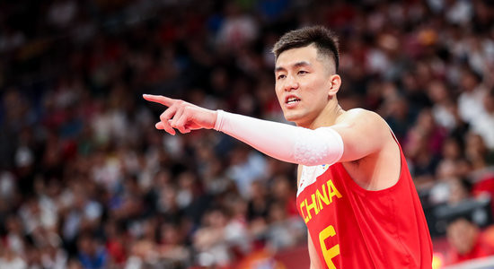 波尼卡为什么不进nba(10年流浪5国8队！遭排挤却不认命，他击溃男篮希望，郭艾伦学学吧)