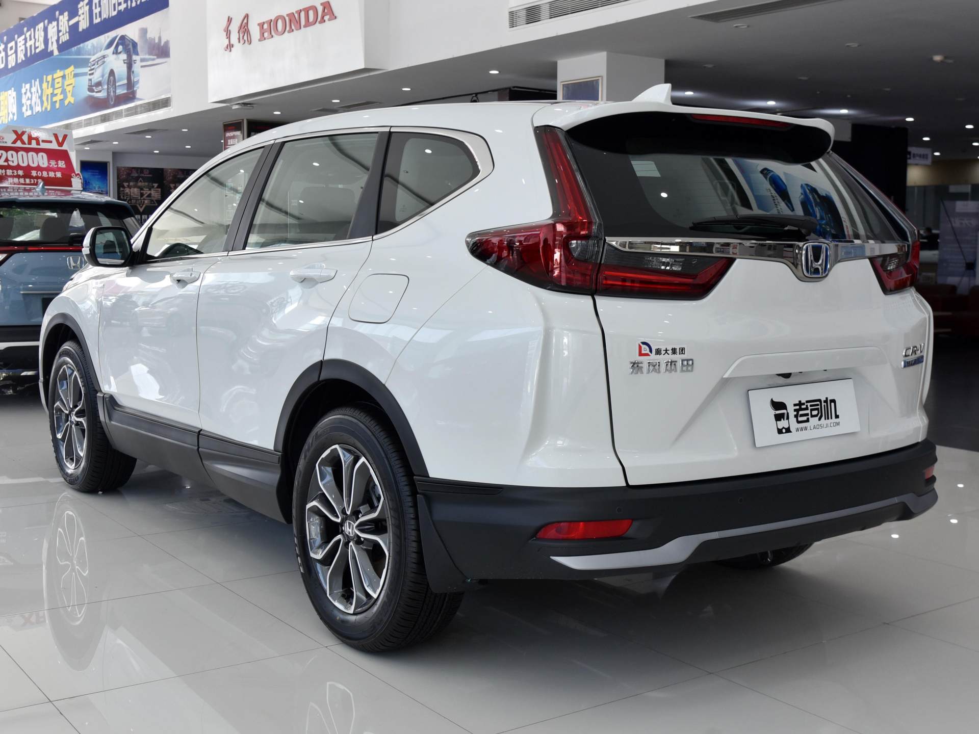 价格不差，油耗5.2L，省油的主流日系大空间SUV，带你看本田CR-V