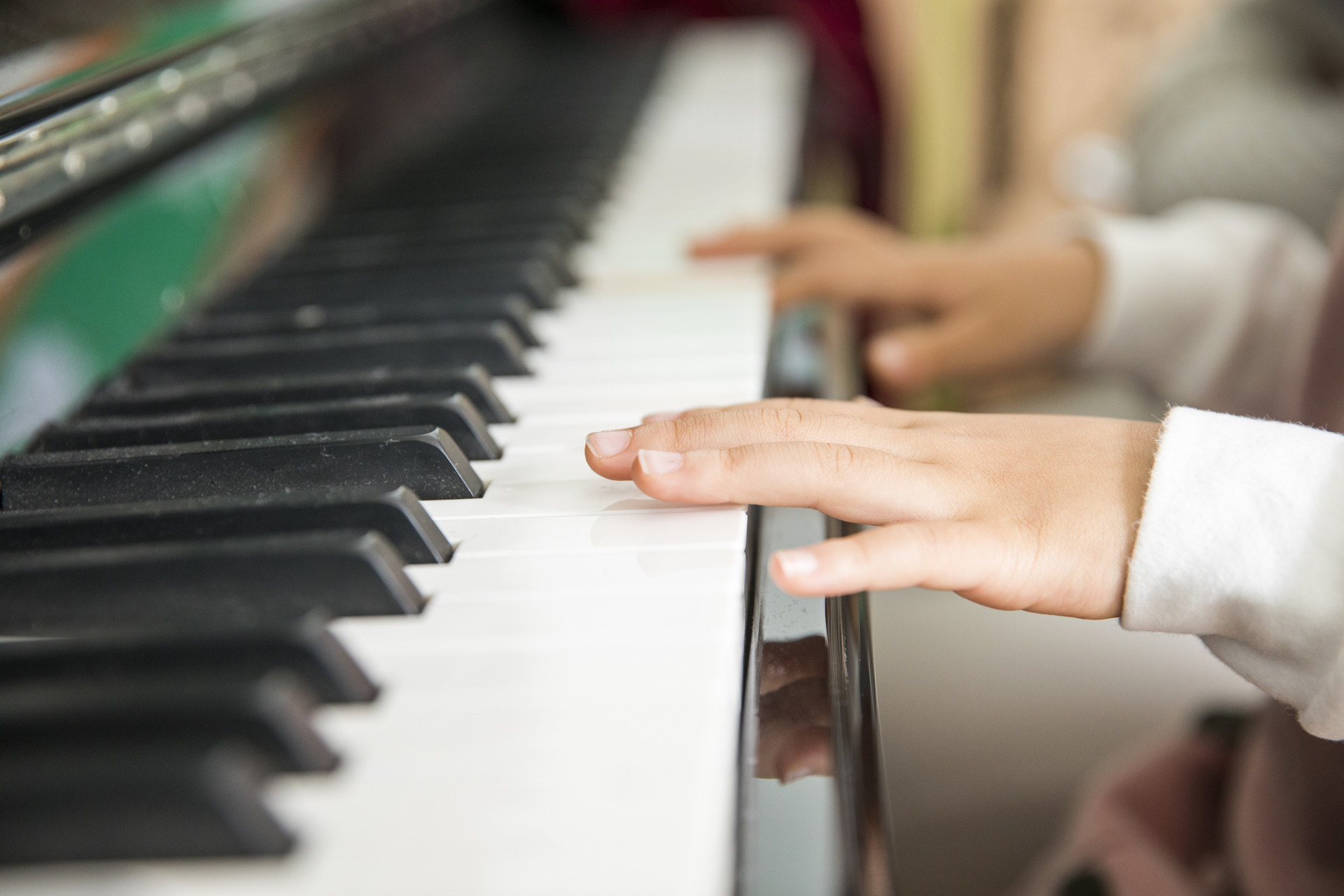 学钢琴的孩子3000万，为啥多数半途而废？问题出在父母身上