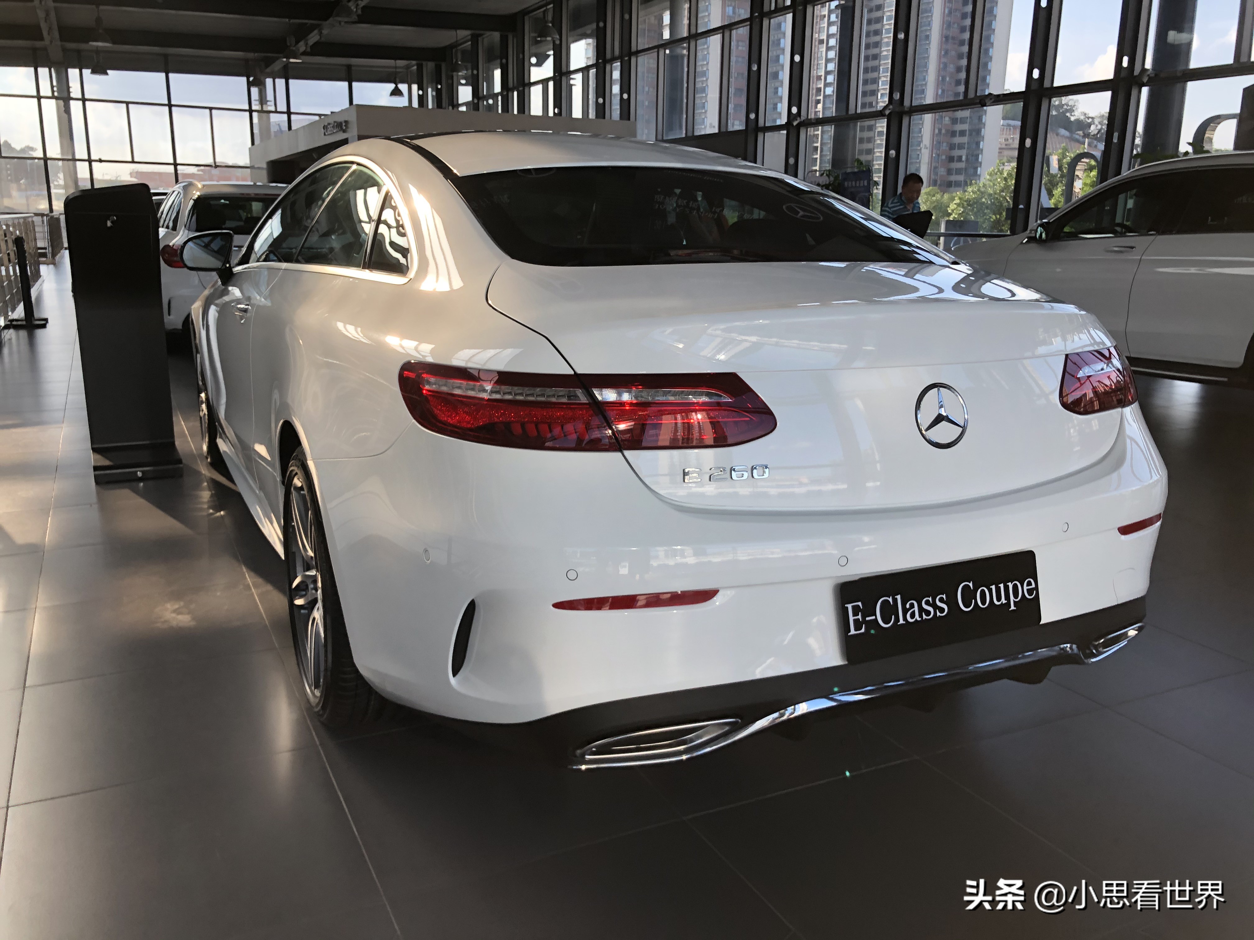抢先看2020款奔驰E260 Coupe双门轿跑 50万值不值