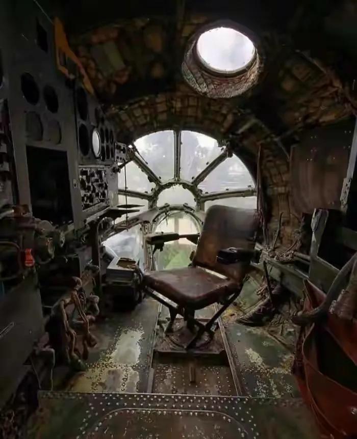世界上50个被遗弃的地方，人类退去，留下一片废墟