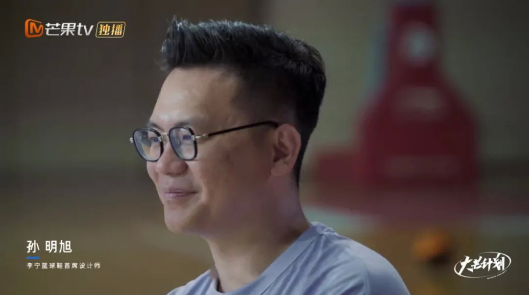 运动鞋占鞋服市场58%，为什么中国人对鞋子容易上头？
