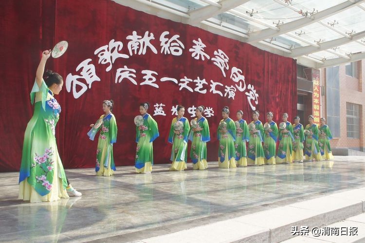 渭南明珠 教育楷模：美丽的蓝光中学欢迎你