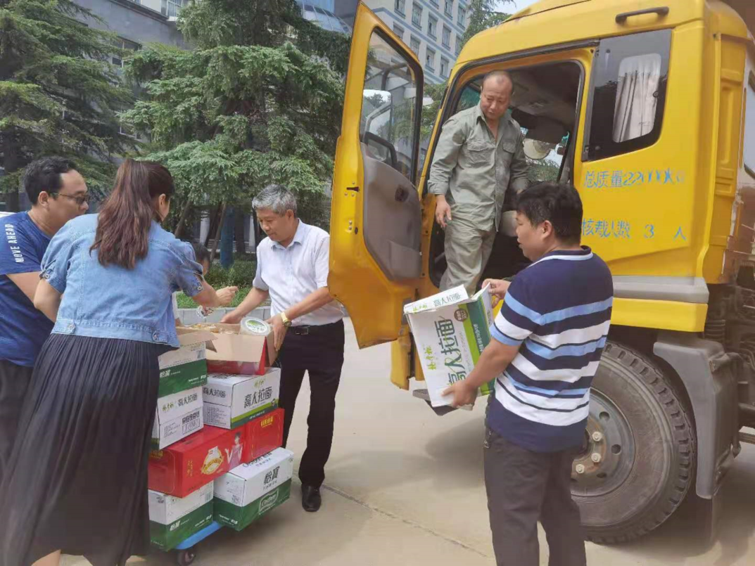 农大人的身影在前，我们“豫”难而上