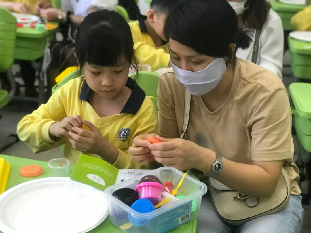 走进校园，走进课堂：祈福英语实验小学G1J别开生面的开放日活动