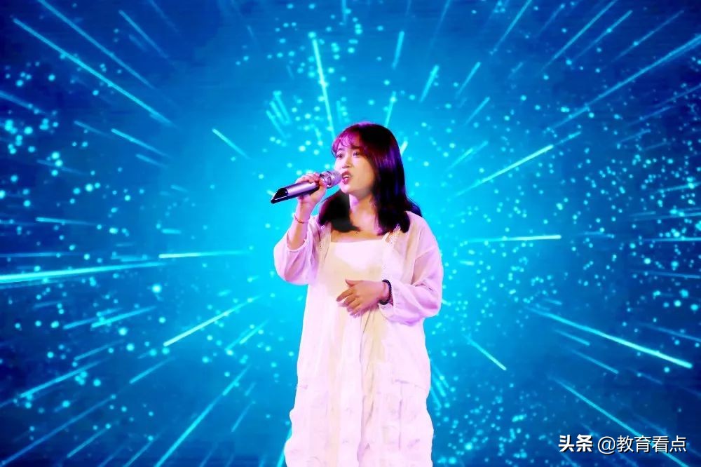 青春献礼新时代，为广东省华立技师学院艺术节点赞