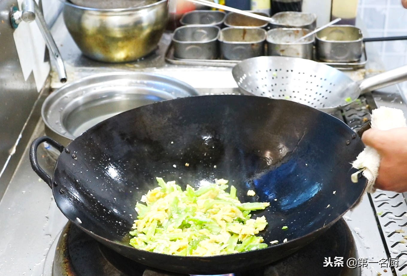 苦瓜炒雞蛋怎么炒,苦瓜炒雞蛋怎么炒好吃又不苦