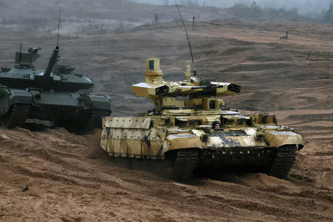 时隔30年，终于装备这种新型装甲战车，俄军战术正在发生变化